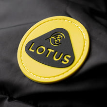 Load image into Gallery viewer, Men&#39;s Lotus Roundel Quilted Jacket Black