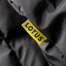 Load image into Gallery viewer, Men&#39;s Lotus Roundel Quilted Jacket Black
